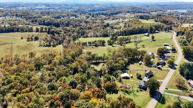 $500,000 | 1009 Muddy Creek Road, Piney Flats, TN 37686
