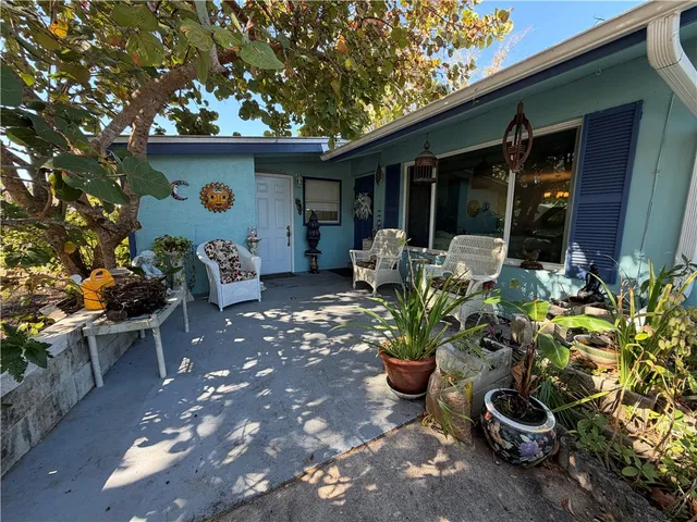 $374,900 | 45 1st Court Southwest, Vero Beach, FL 32962