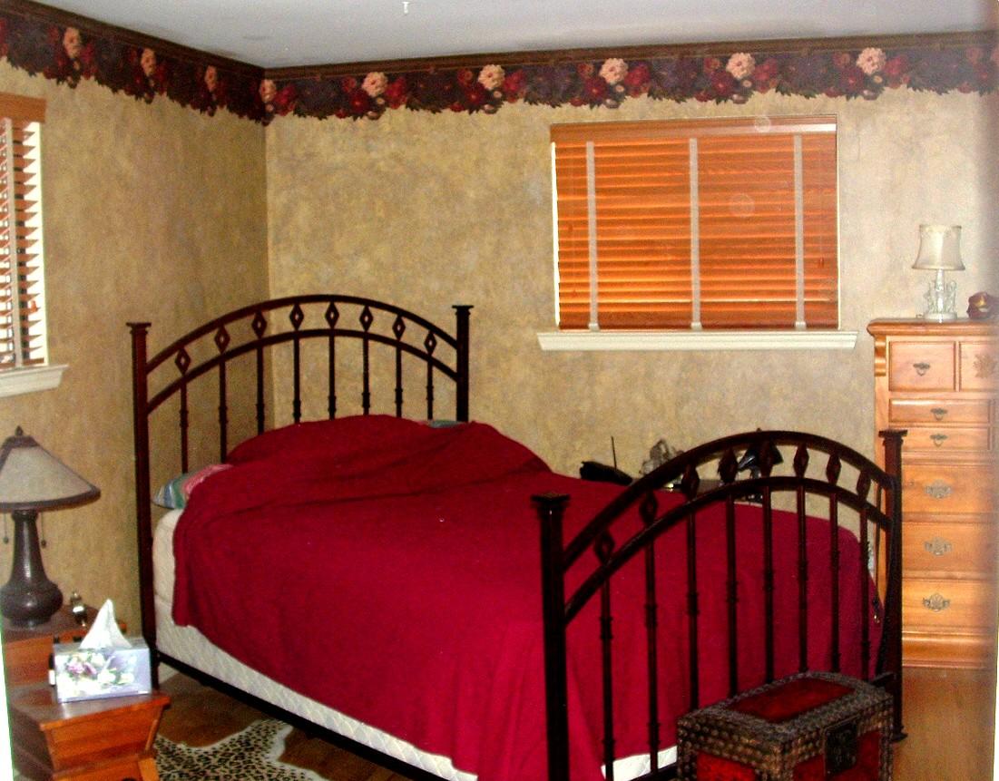 106 Helen Street Stroudsburg, PA 18360 - Photo 8 of 9 Master bedroom 2nd image