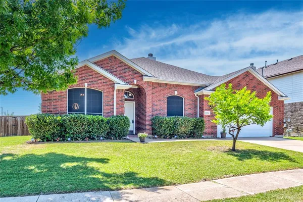 $363,500 | 1534 Vista Ridge Drive, Forney, TX 75126