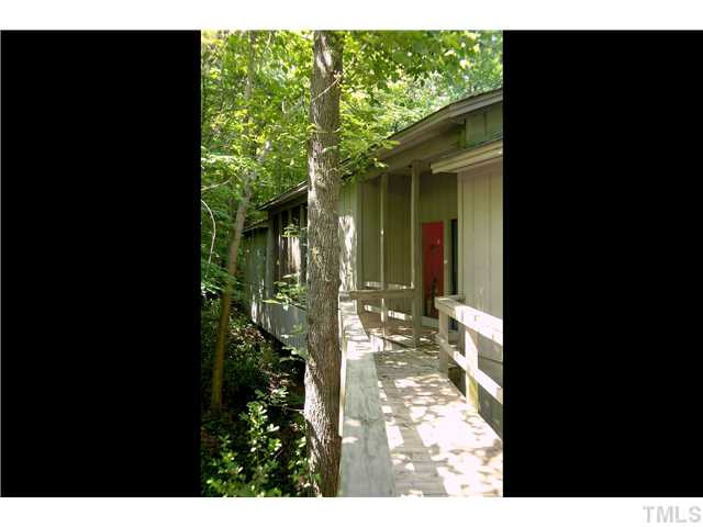 2005 Nakoma Place Raleigh, NC 27607 - Photo 5 of 25 Photo 5