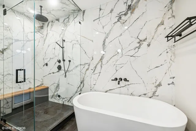 $4,900 | 2149 West Belmont Avenue, Unit 2E, Chicago, IL 60618