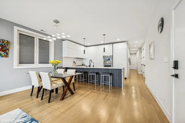 $4,900 | 2149 West Belmont Avenue, Unit 2E, Chicago, IL 60618