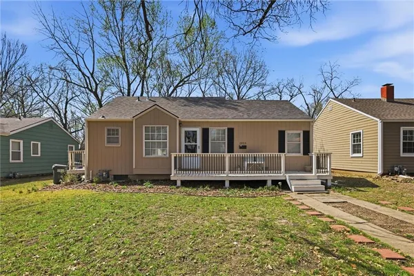 $230,000 | 1923 Tennessee Street, Lawrence, KS 66046