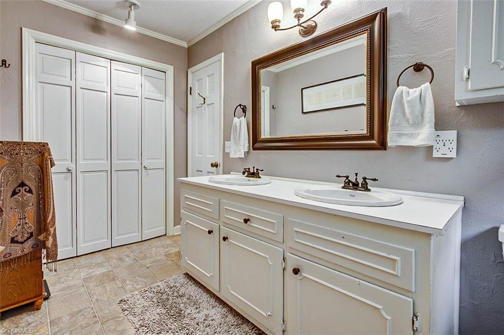 614 Inwood Road Asheboro, NC 27205 - Photo 15 of 33 Master bath, double vanity