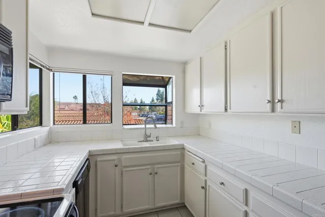 $659,000 | 12250 Corte Sabio, Unit 2210, San Diego, CA 92128