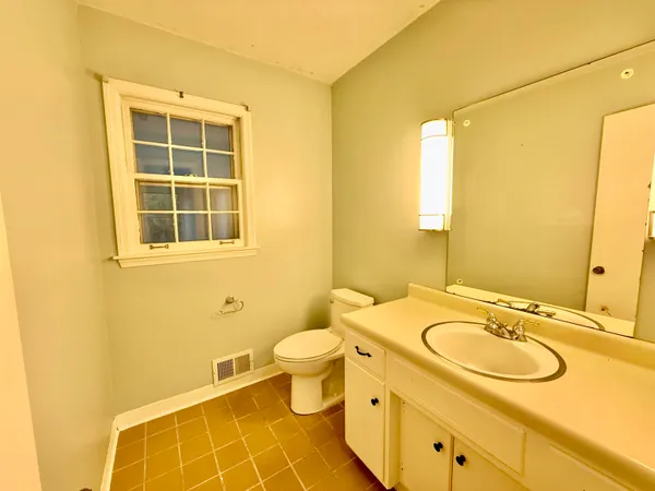 $2,495 | 1881 Akerswood Cove, Germantown, TN 38138