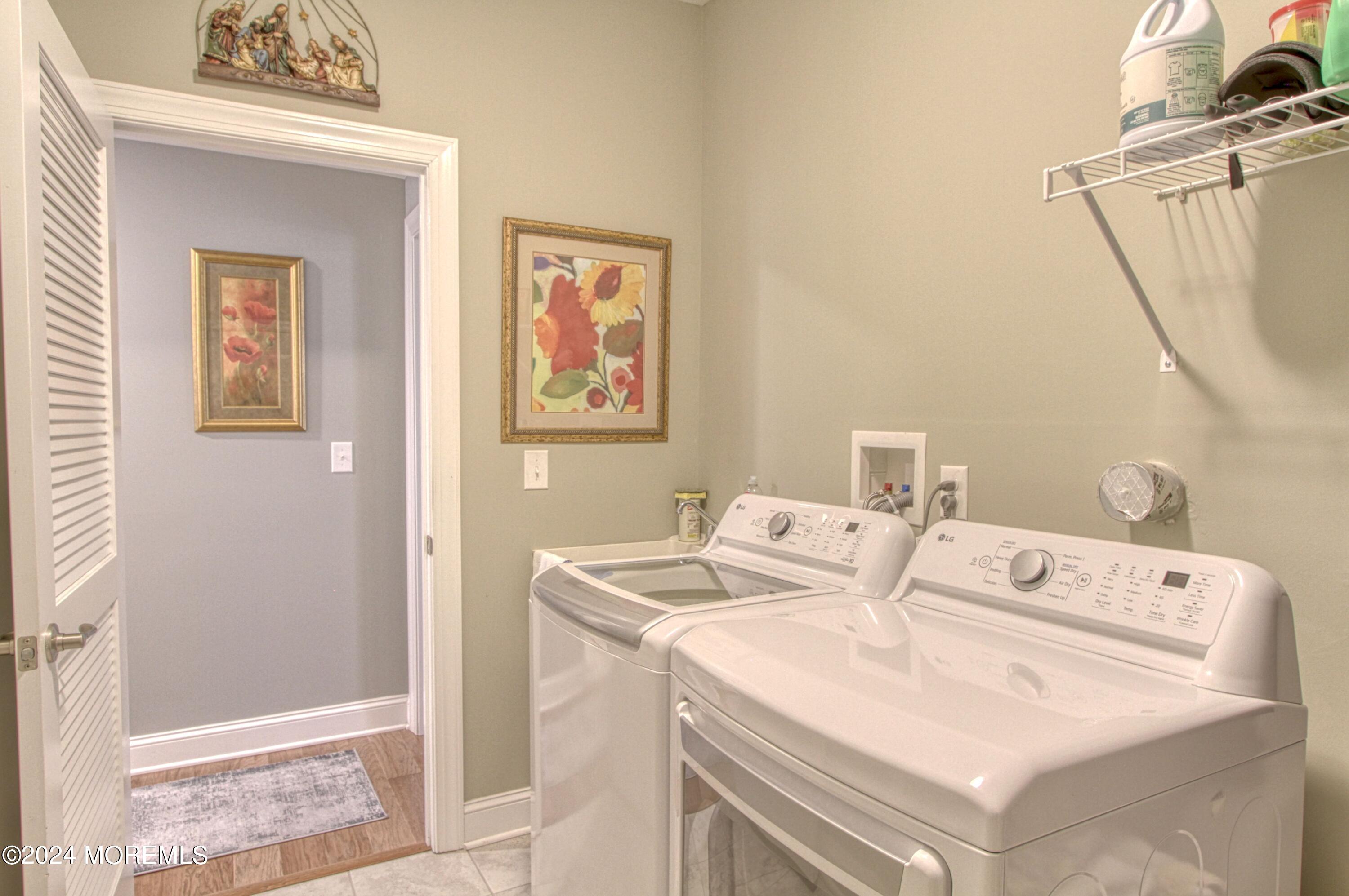 39 Butler Drive Barnegat, NJ 08005 - Photo 25 of 62 Laundry Room