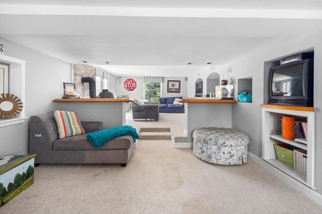 6 Smith Road Hingham, MA 02043 - Photo 28 of 37