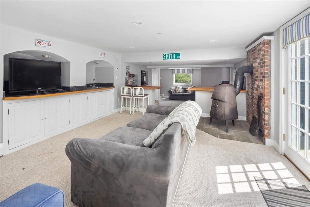 6 Smith Road Hingham, MA 02043 - Photo 31 of 37