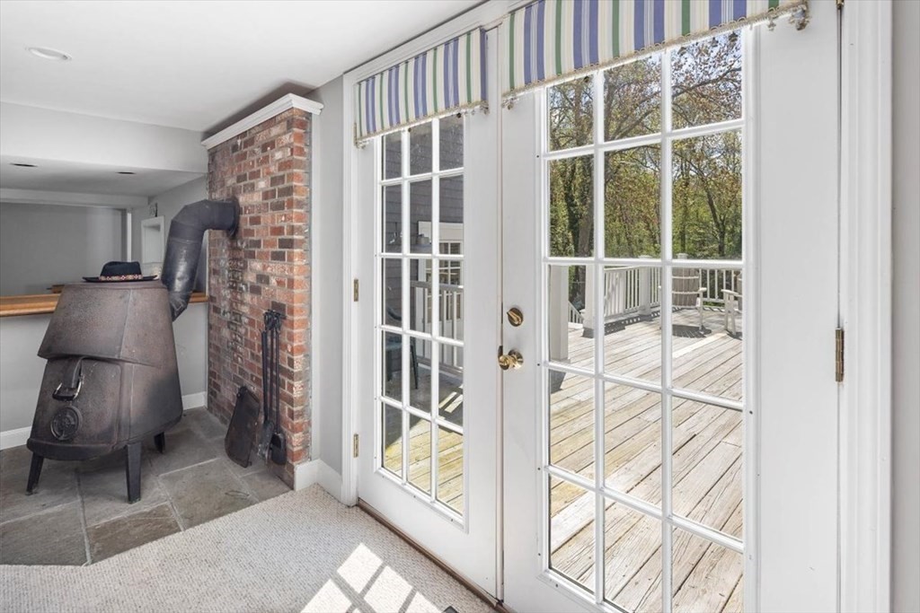 6 Smith Road Hingham, MA 02043 - Photo 32 of 37