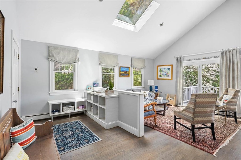 6 Smith Road Hingham, MA 02043 - Photo 5 of 37