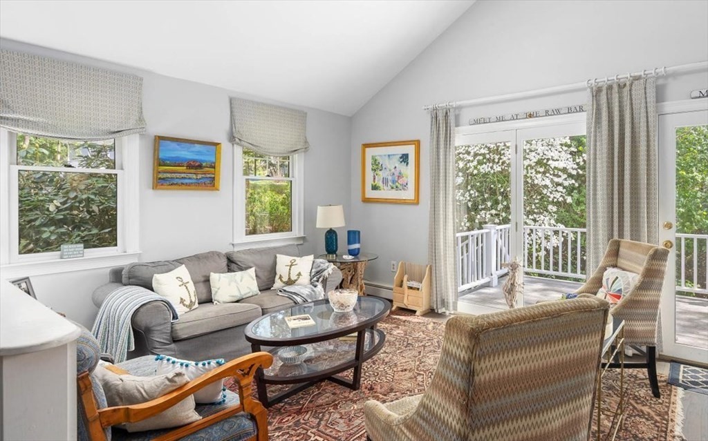 6 Smith Road Hingham, MA 02043 - Photo 6 of 37