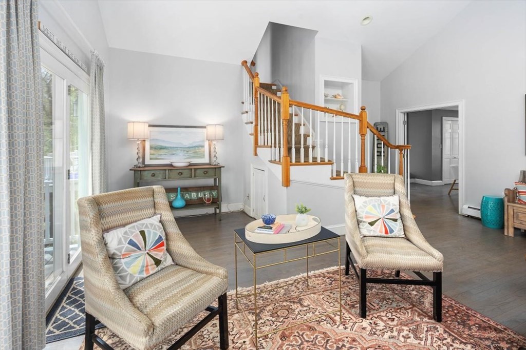 6 Smith Road Hingham, MA 02043 - Photo 8 of 37