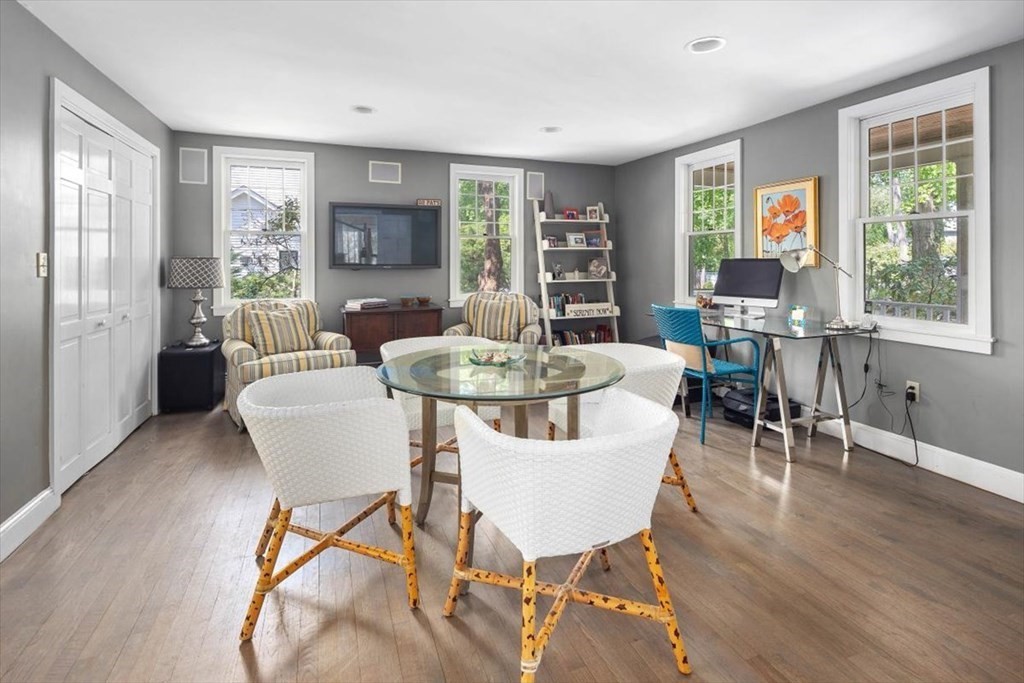 6 Smith Road Hingham, MA 02043 - Photo 10 of 37