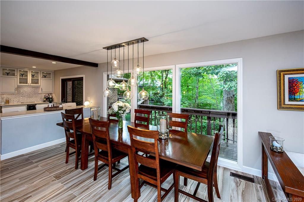 23 Commodore Point Road Lake Wylie, SC 29710 - Photo 11 of 48 Gallery Image 11