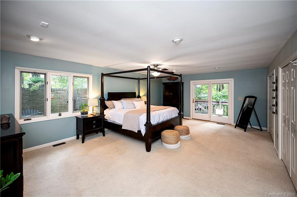 23 Commodore Point Road Lake Wylie, SC 29710 - Photo 17 of 48 Gallery Image 17
