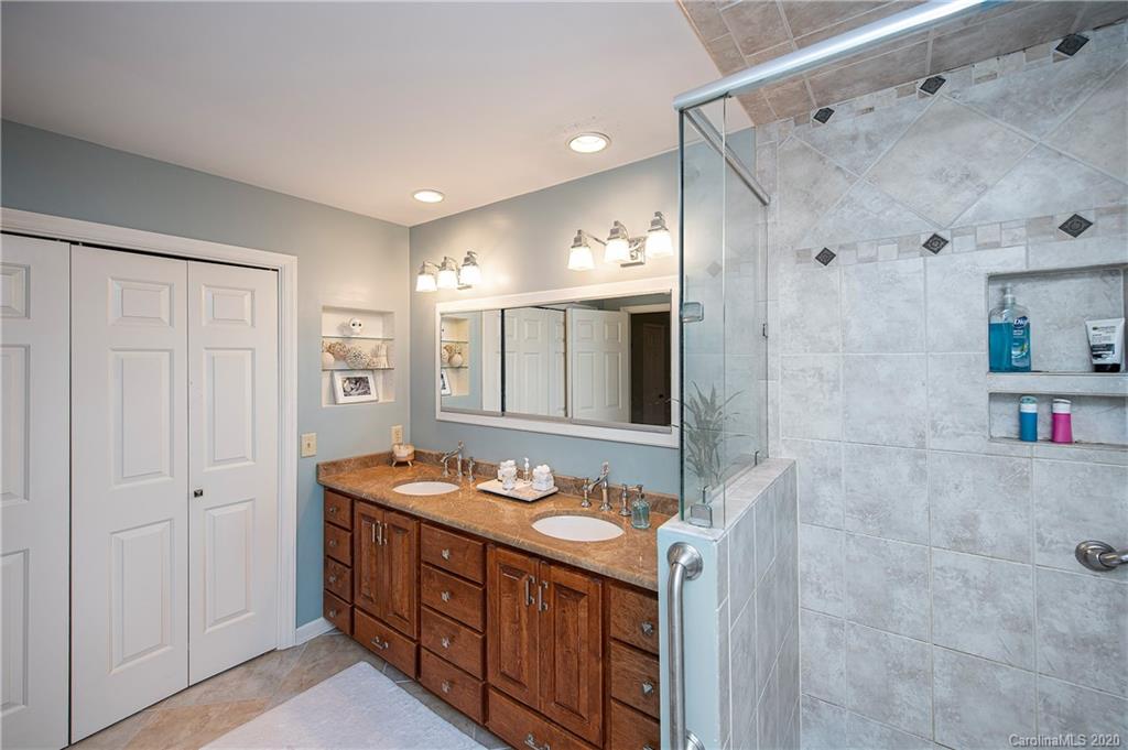 23 Commodore Point Road Lake Wylie, SC 29710 - Photo 20 of 48 Gallery Image 20