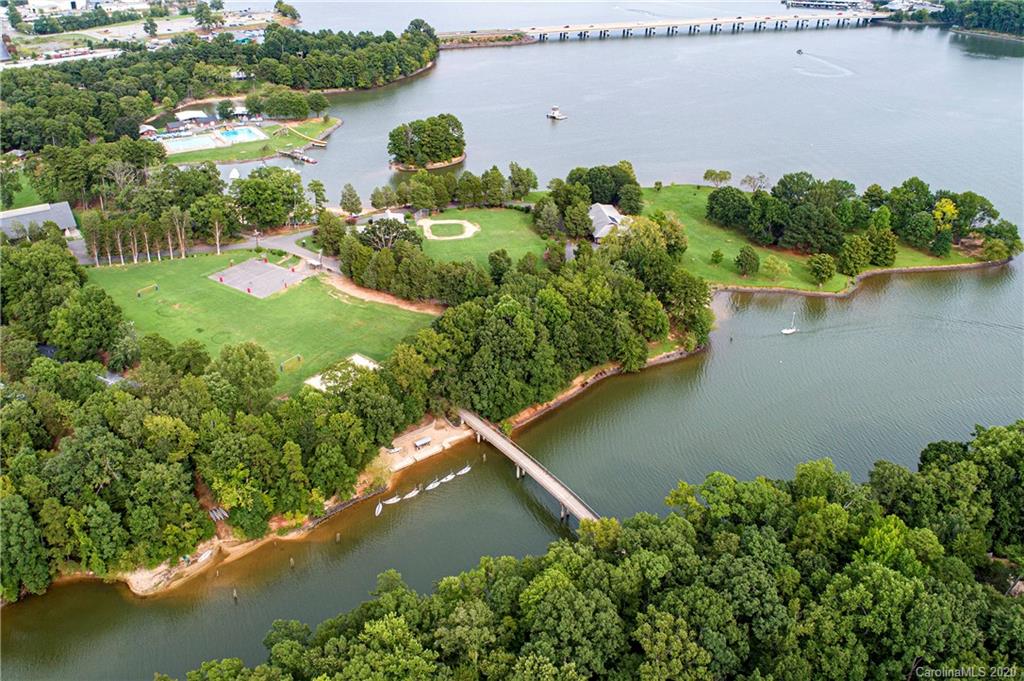23 Commodore Point Road Lake Wylie, SC 29710 - Photo 41 of 48 Gallery Image 41