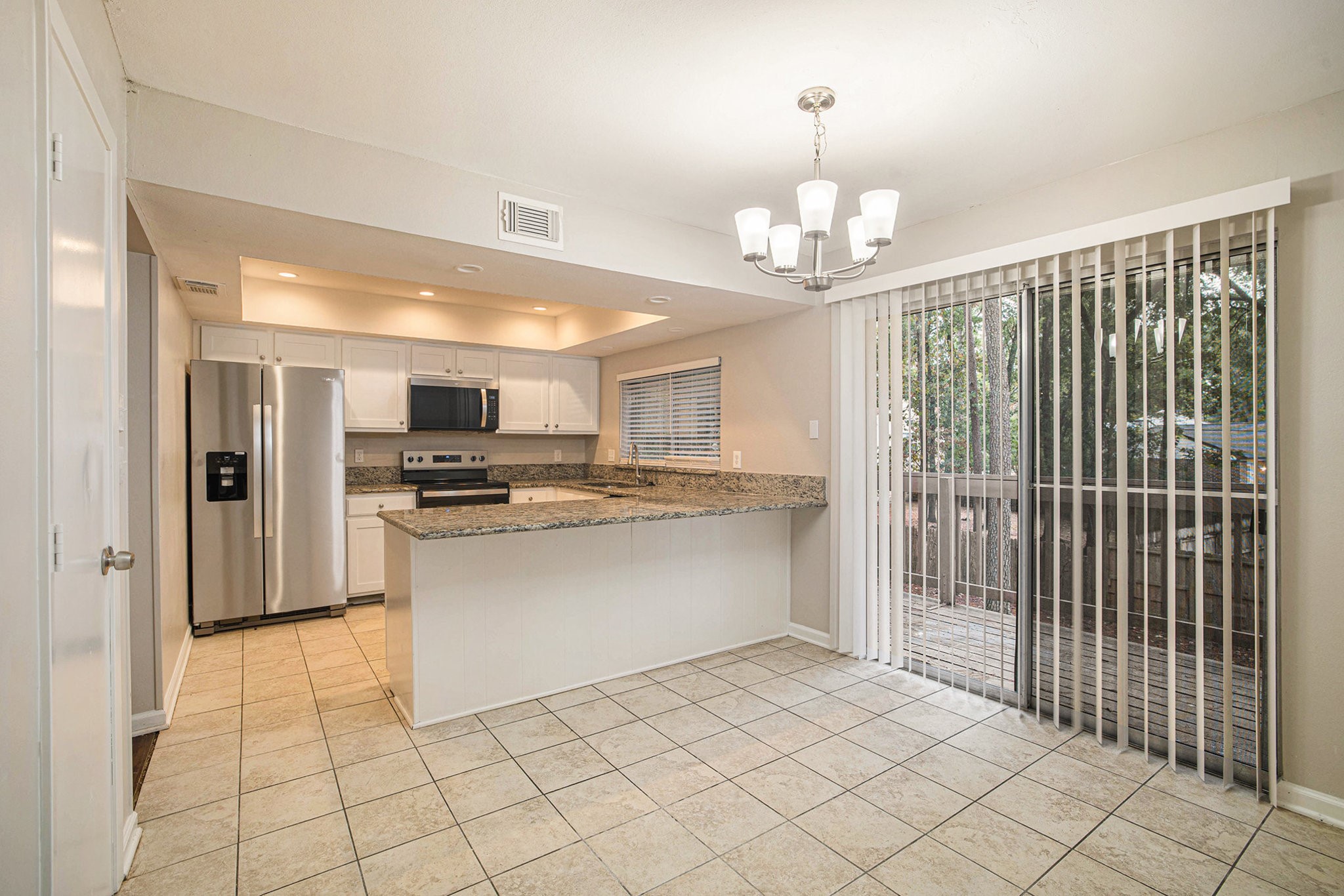 17 Brookflower Road Spring, TX 77380 - Photo 7 of 24