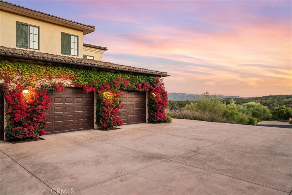 455 Mission Springs Road Arroyo Grande, CA 93420 - Photo 56 of 65 a view of a house with a garage