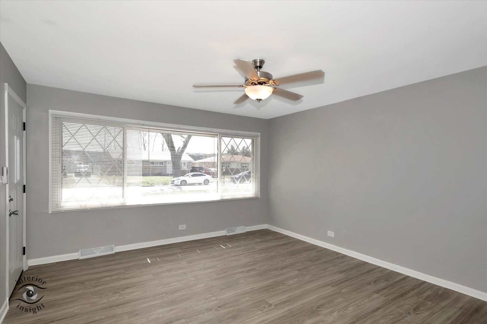 2906 Stafford Drive Markham, IL 60428 - Photo 4 of 25