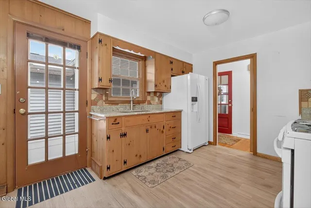 $395,000 | 532 Wayne Place, Bethlehem, NY 12054