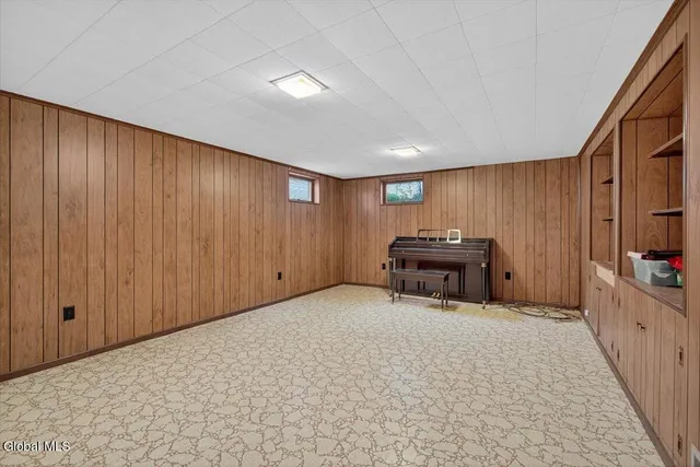 $395,000 | 532 Wayne Place, Bethlehem, NY 12054