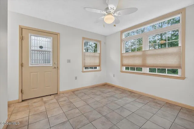 $395,000 | 532 Wayne Place, Bethlehem, NY 12054