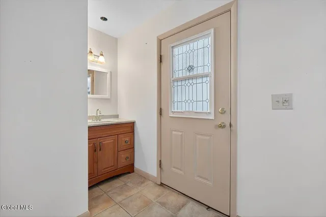 $395,000 | 532 Wayne Place, Bethlehem, NY 12054