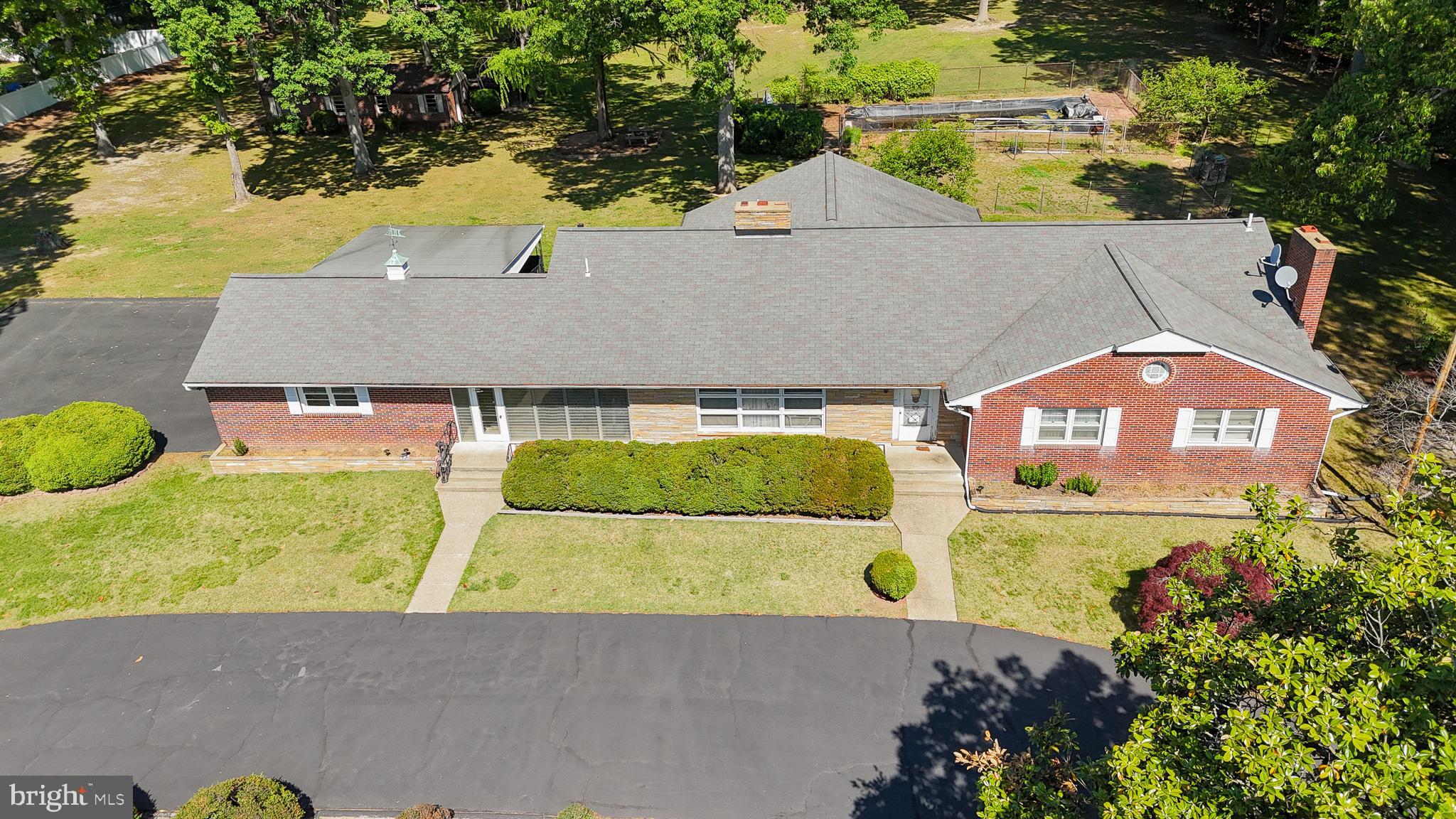 4023 Old Washington Road Waldorf, MD 20602 - Photo 4 of 17