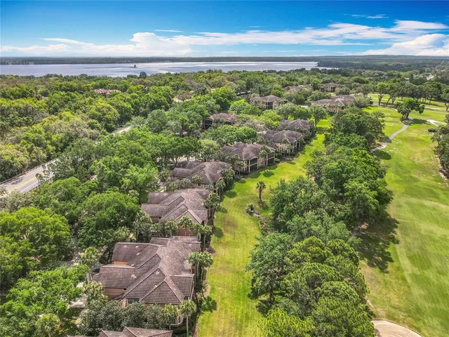 $310,000 | 602 Camino Real, Unit 602, Howey-in-the-Hills, FL 34737