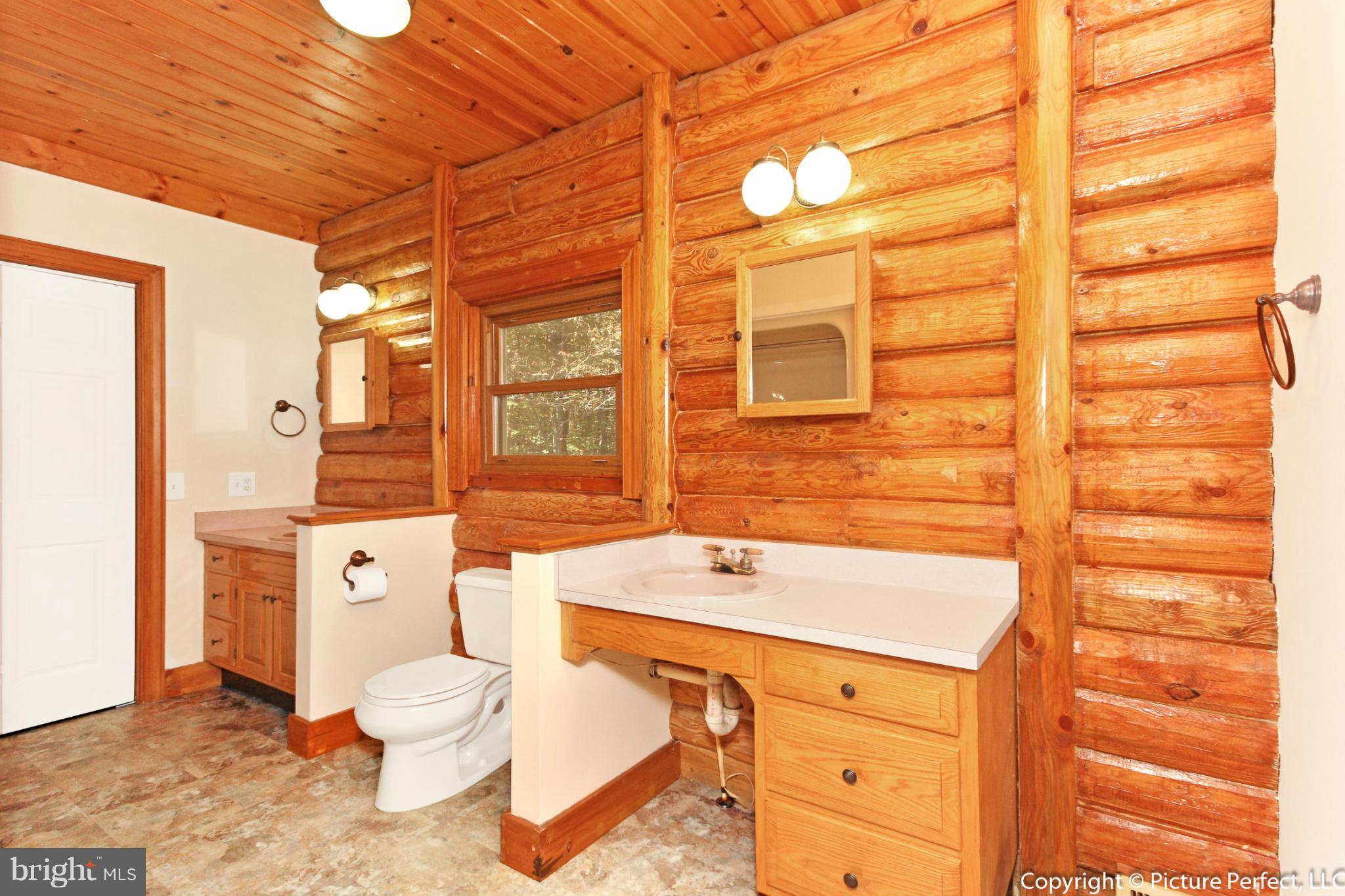 10845 Gambrill Park Road Frederick, MD 21702 - Photo 16 of 30 Bath (Master)