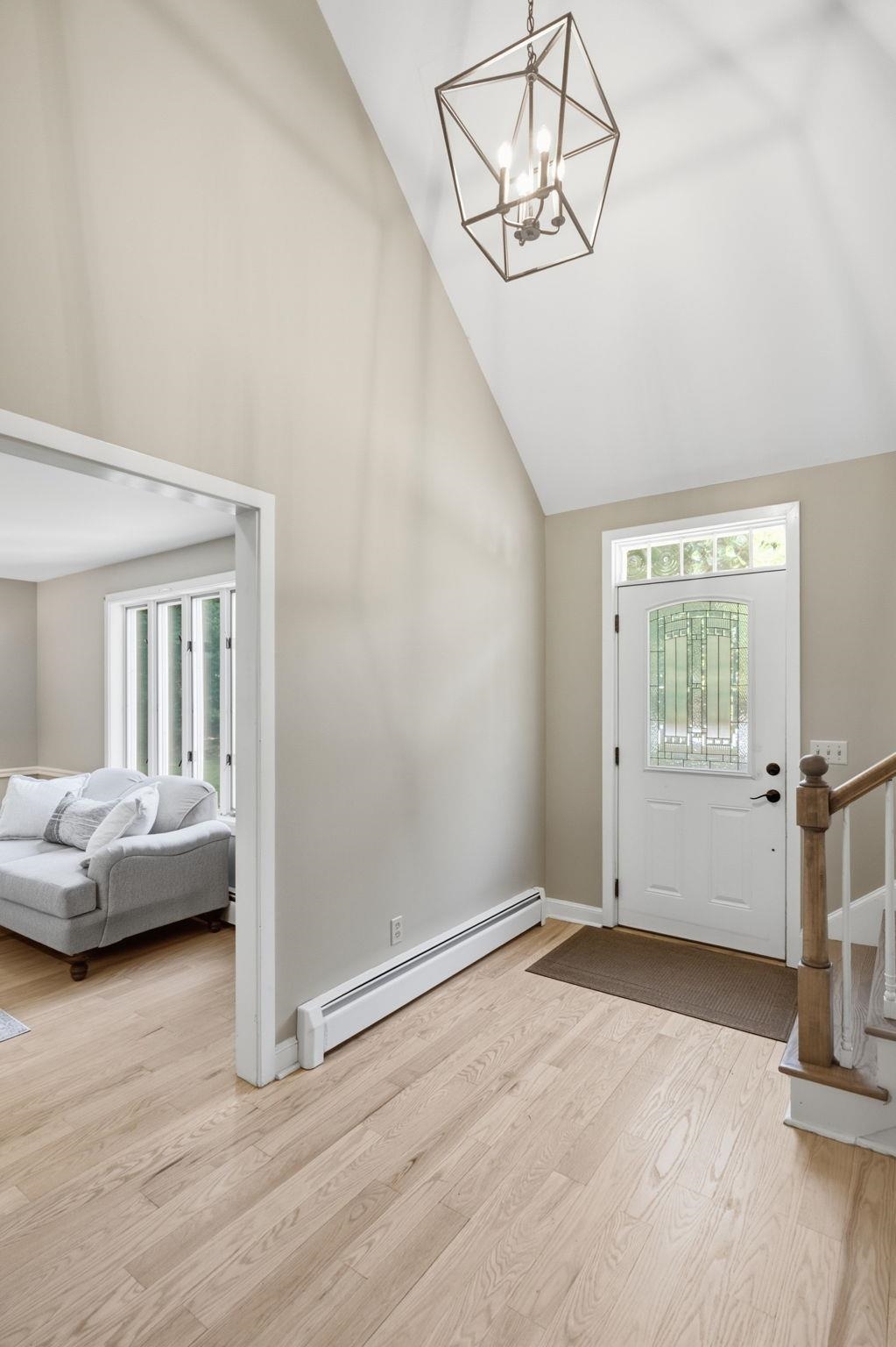 8 Netherwood Road Windham, NH 03087 - Photo 5 of 41