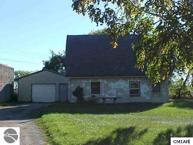 11596 North Summerton Road Clare, MI 48617 - Photo 3 of 7 1768524-2.JPG