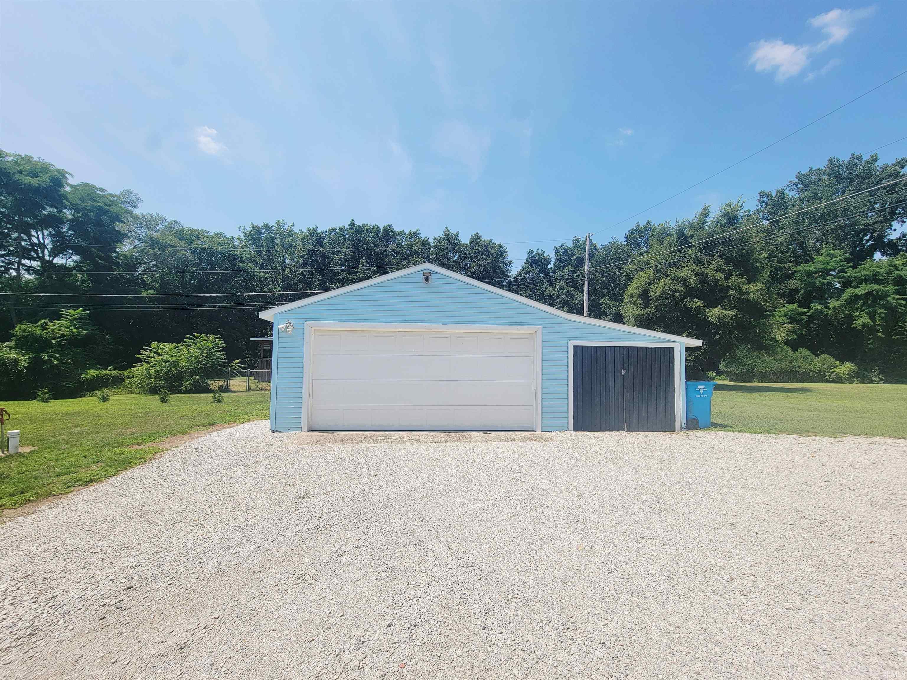 51585 East County Line Road Middlebury, IN 46540 - Photo 34 of 36 Gallery Image 34