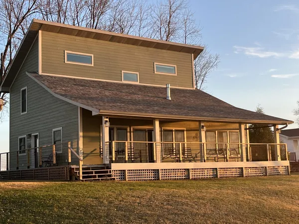 $675,000 | 2005 1/2 Street, Comstock, WI 54826