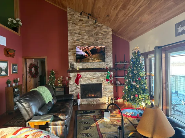 $675,000 | 2005 1/2 Street, Comstock, WI 54826