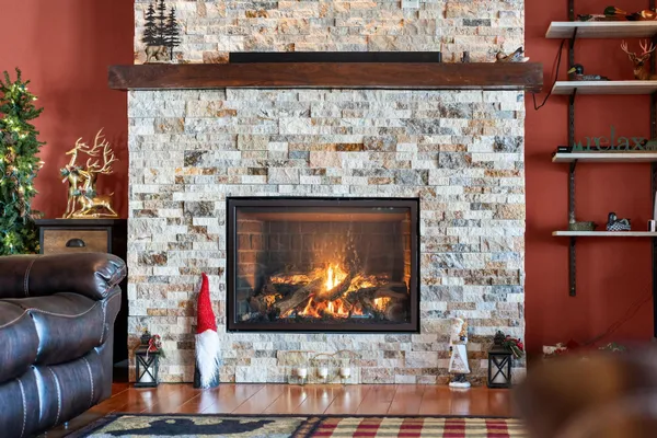 $675,000 | 2005 1/2 Street, Comstock, WI 54826