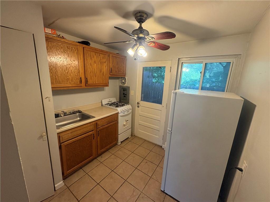 1 Penn Ridge Court, Unit 4 Pittsburgh, PA 15235 - Photo 4 of 9 Gallery Image 4