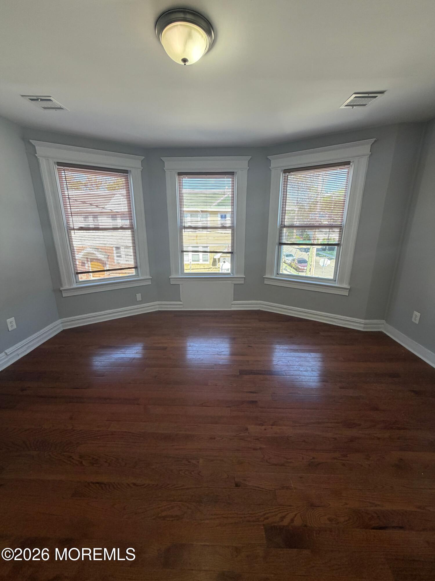 76 Halstead Street, Unit 2 Newark, NJ 07106 - Photo 6 of 8 IMG_5957