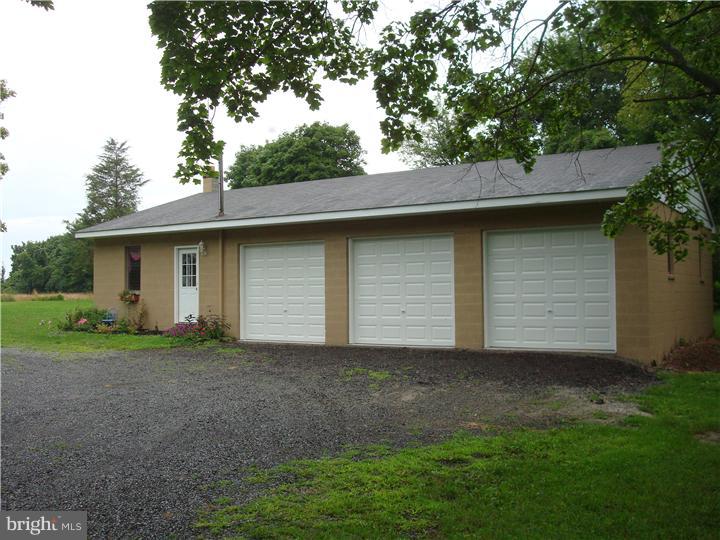 1245 Faust Road Perkiomenville, PA 18074 - Photo 22 of 25 Garage