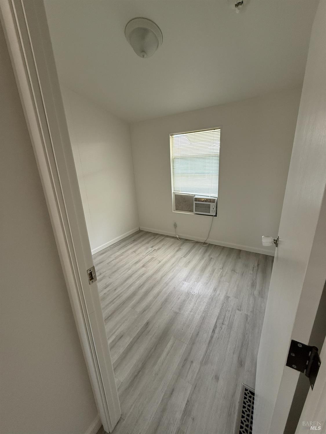 700 Shady Glen Road, Unit 11 Vacaville, CA 95688 - Photo 16 of 28