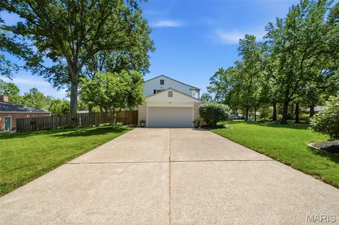 $749,000 | 838 Winesap Lane, Kirkwood, MO 63122