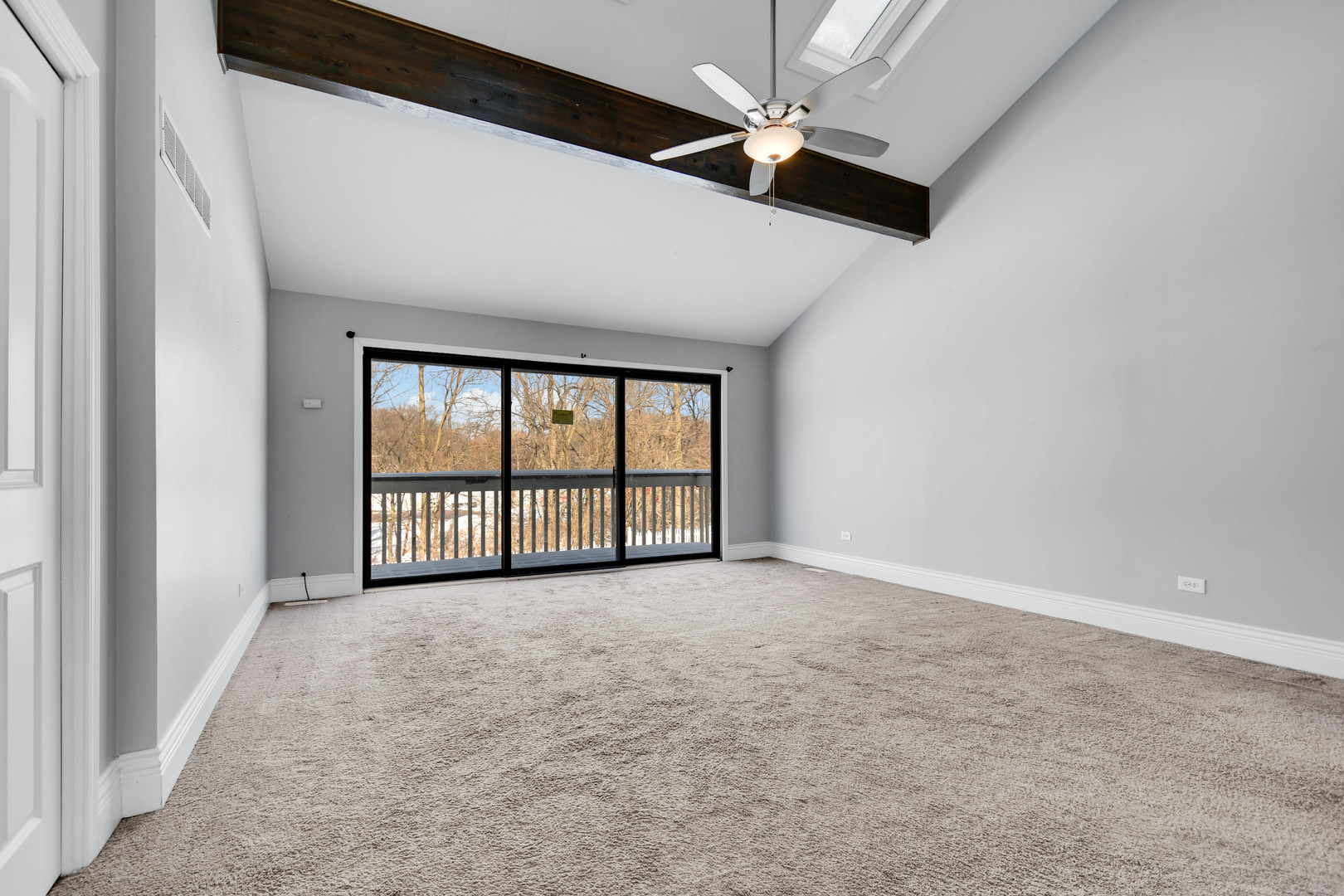 249 Milburn Avenue Crete, IL 60417 - Photo 27 of 46 a view of an empty room with a window