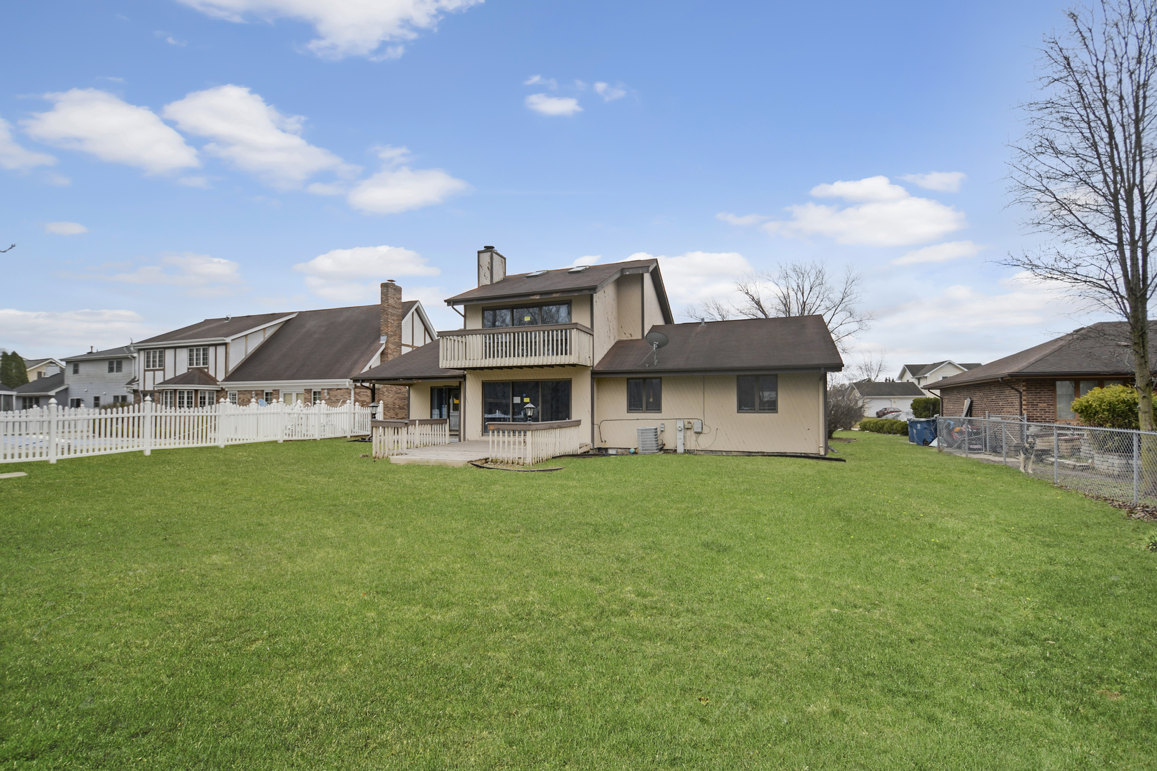 249 Milburn Avenue Crete, IL 60417 - Photo 41 of 46 a front view of a house with a garden