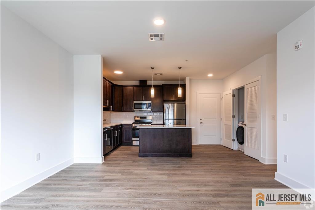 1025 Raritan Road, Unit 414 Clark, NJ 07066 - Photo 11 of 19