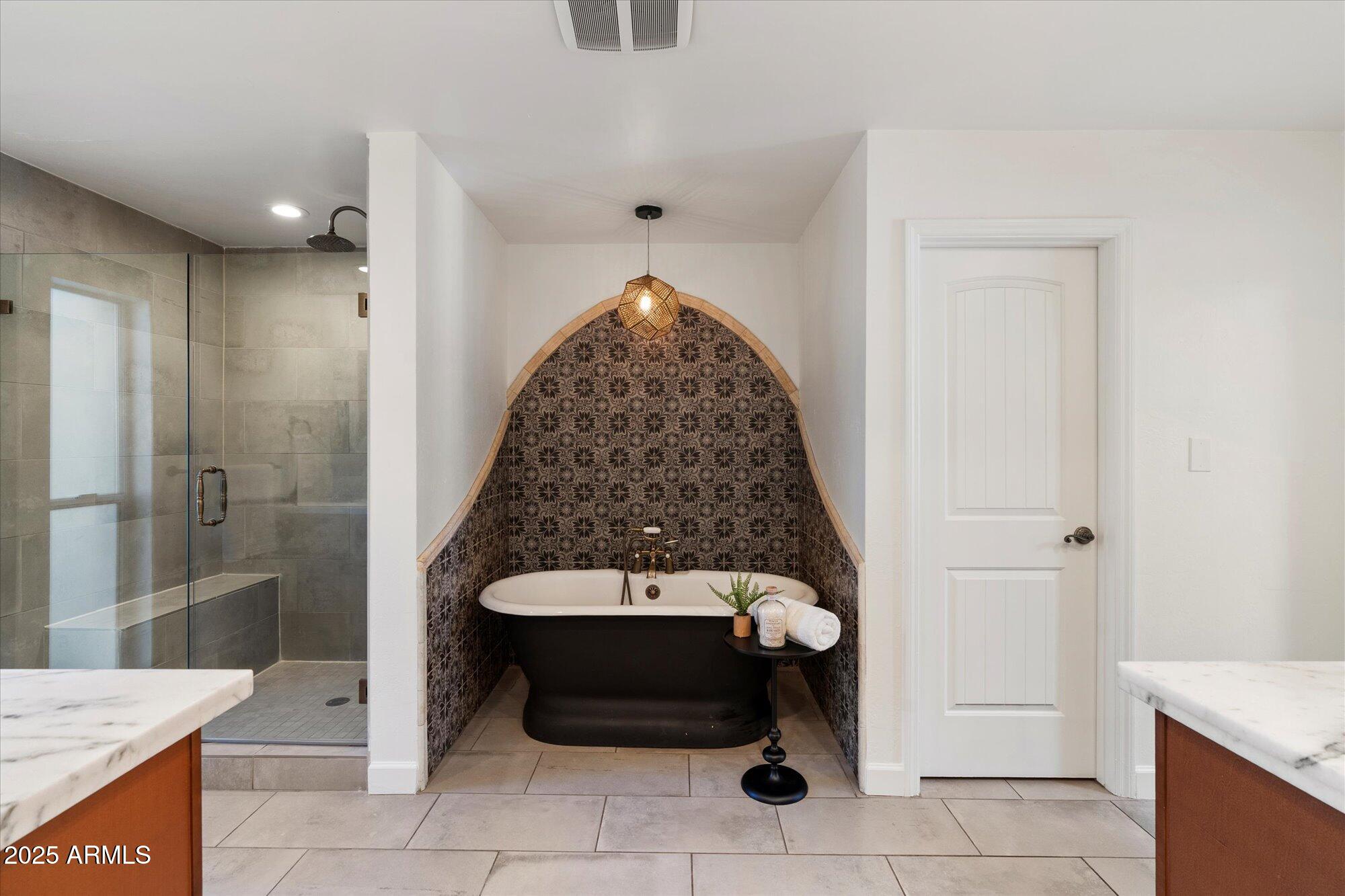 6533 East Maverick Road Paradise Valley, AZ 85253 - Photo 14 of 20 a view of livingroom with furniture
