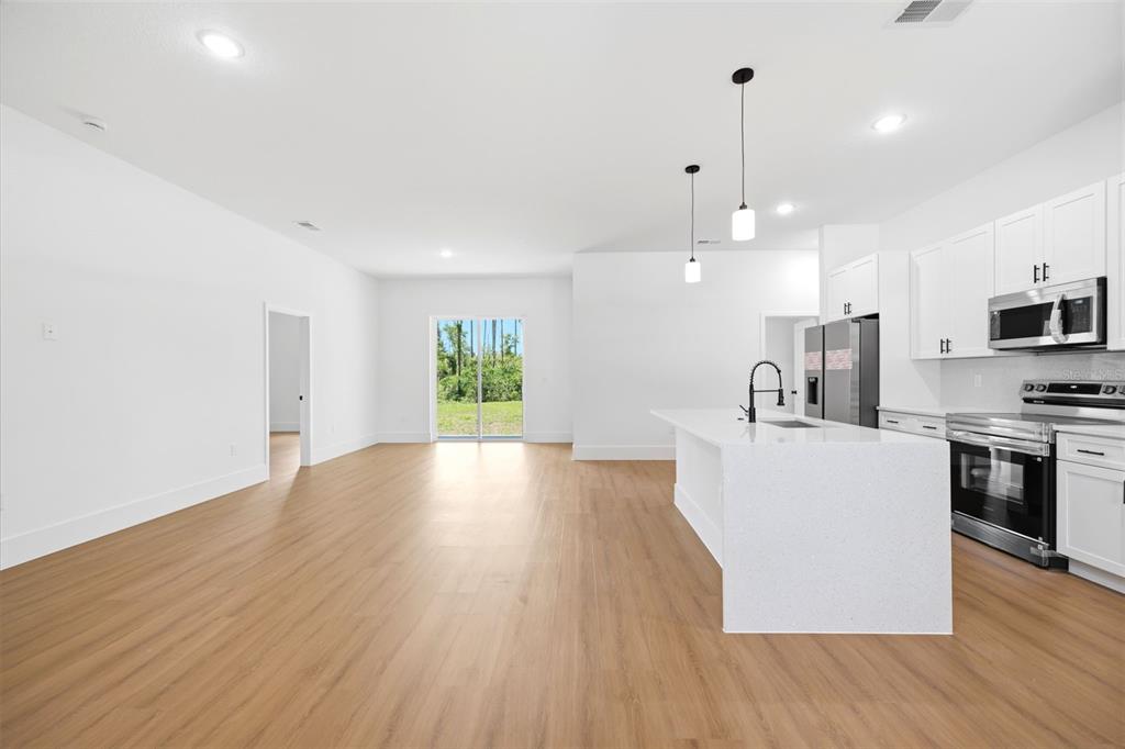 12704 Southwest 45th Lane Road Ocala, FL 34481 - Photo 6 of 33 Gallery Image 6
