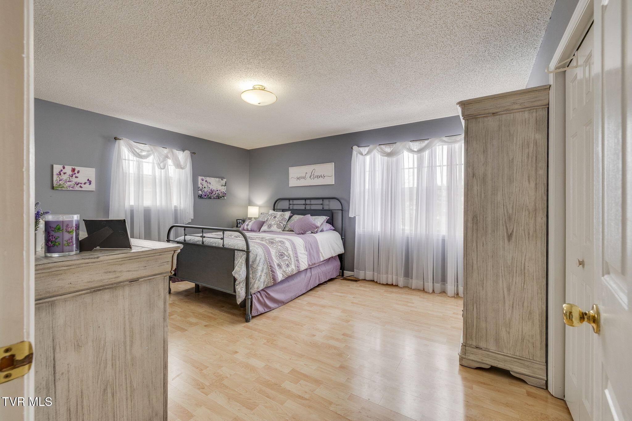 1065 Gray Station Road Gray, TN 37615 - Photo 12 of 30 012